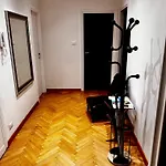 Charm & History In Lejlighed Trieste
