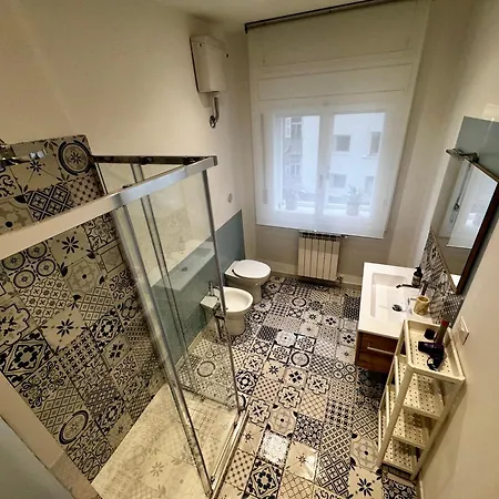 Charm & History In Appartement Trieste